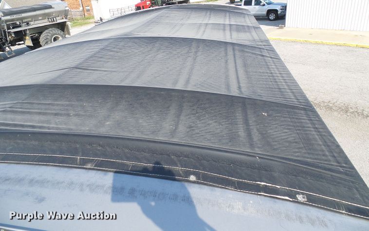 image for item DI0624 2010 Miller Atlas 3654 applicator with New Leader L4000G4 dry spreader bed