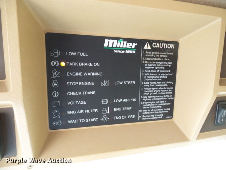 image for item DI0624 2010 Miller Atlas 3654 applicator with New Leader L4000G4 dry spreader bed