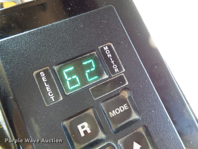 image for item DI0624 2010 Miller Atlas 3654 applicator with New Leader L4000G4 dry spreader bed