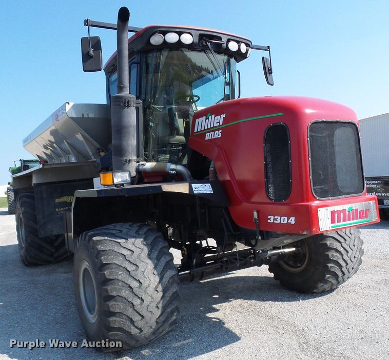 image for item DI0625 2007 Miller Atlas 3304 applicator with New Leader L3220G4 dry spreader bed