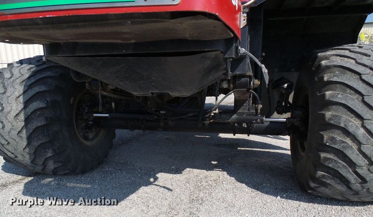 image for item DI0625 2007 Miller Atlas 3304 applicator with New Leader L3220G4 dry spreader bed