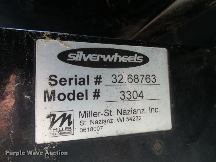 image for item DI0625 2007 Miller Atlas 3304 applicator with New Leader L3220G4 dry spreader bed