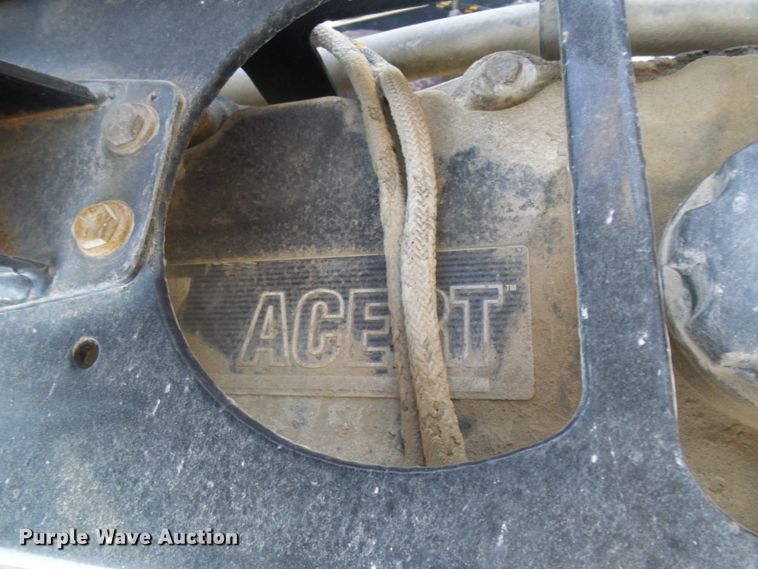 image for item DI0625 2007 Miller Atlas 3304 applicator with New Leader L3220G4 dry spreader bed