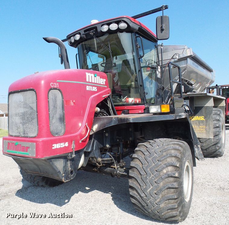 image for item DI0626 2014 Miller Atlas 3654 applicator with New Leader L4000G4 dry spreader bed