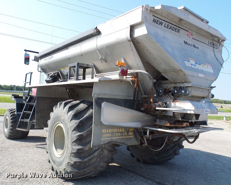 image for item DI0626 2014 Miller Atlas 3654 applicator with New Leader L4000G4 dry spreader bed