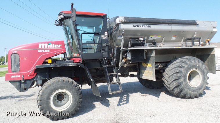 image for item DI0626 2014 Miller Atlas 3654 applicator with New Leader L4000G4 dry spreader bed