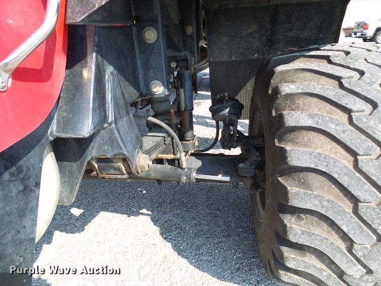 image for item DI0626 2014 Miller Atlas 3654 applicator with New Leader L4000G4 dry spreader bed