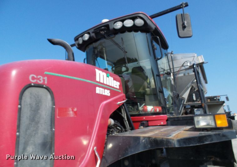 image for item DI0626 2014 Miller Atlas 3654 applicator with New Leader L4000G4 dry spreader bed