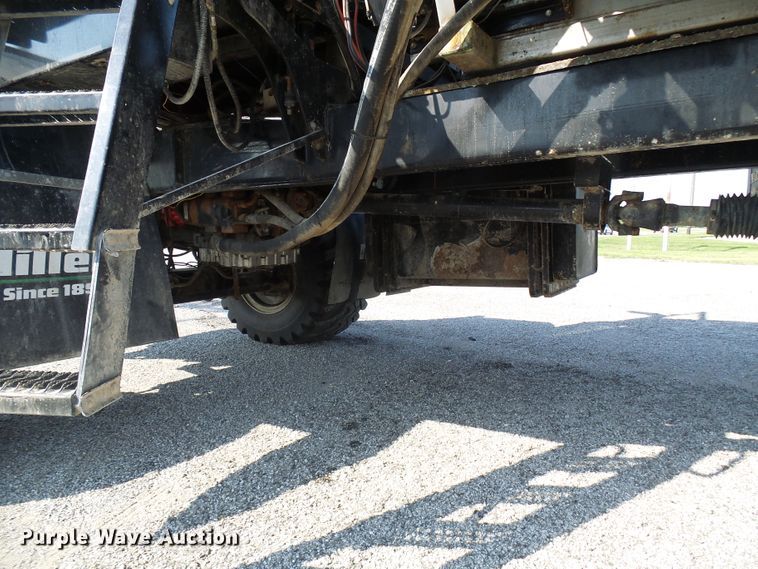 image for item DI0626 2014 Miller Atlas 3654 applicator with New Leader L4000G4 dry spreader bed