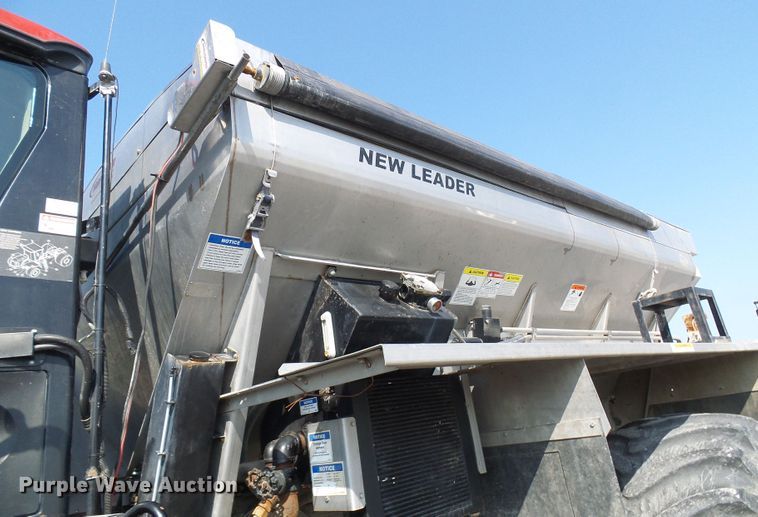 image for item DI0626 2014 Miller Atlas 3654 applicator with New Leader L4000G4 dry spreader bed