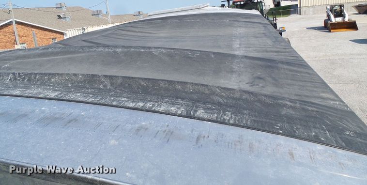 image for item DI0626 2014 Miller Atlas 3654 applicator with New Leader L4000G4 dry spreader bed