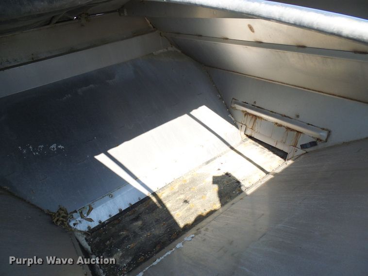 image for item DI0626 2014 Miller Atlas 3654 applicator with New Leader L4000G4 dry spreader bed