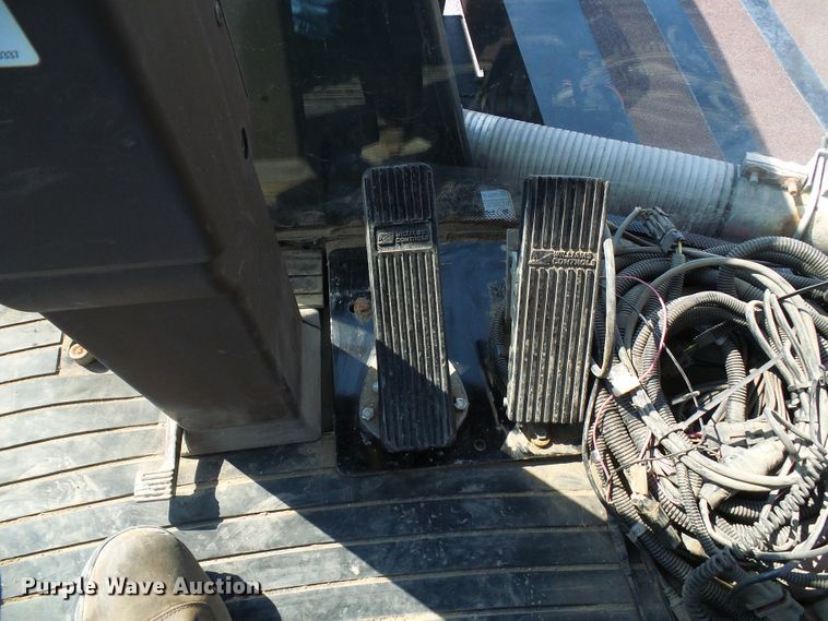 image for item DI0626 2014 Miller Atlas 3654 applicator with New Leader L4000G4 dry spreader bed