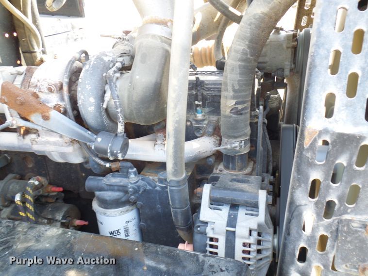 image for item DI0626 2014 Miller Atlas 3654 applicator with New Leader L4000G4 dry spreader bed