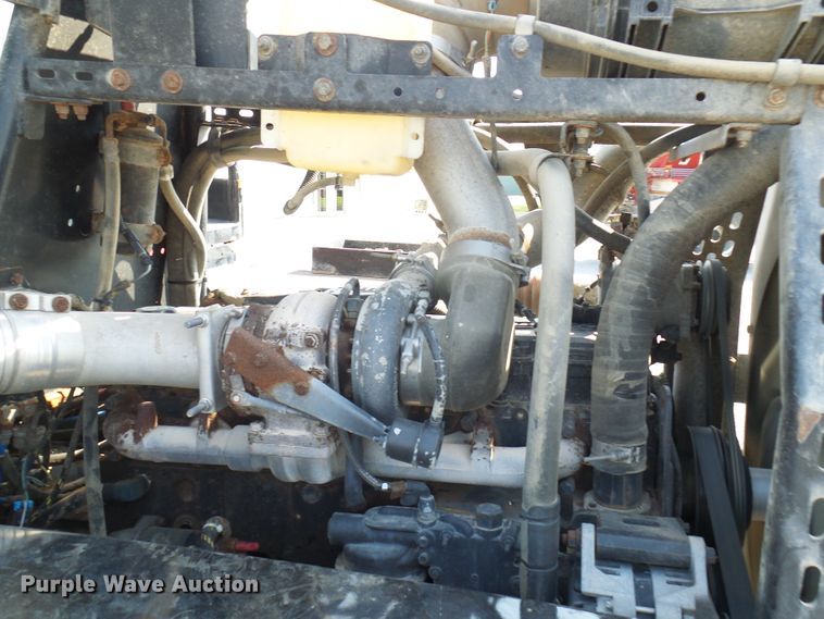 image for item DI0626 2014 Miller Atlas 3654 applicator with New Leader L4000G4 dry spreader bed