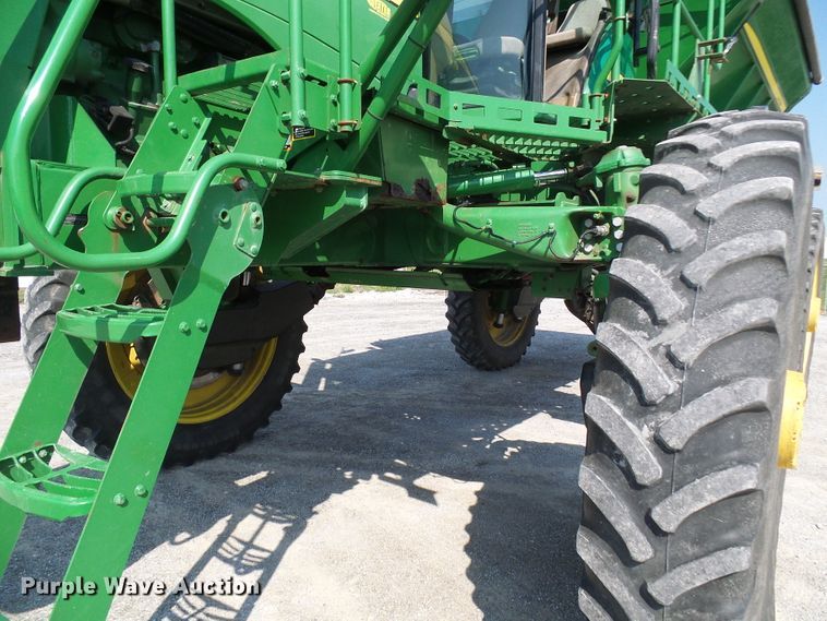image for item DI0627 2010 John Deere 4930 applicator with New Leader L3030G4 dry spreader bed