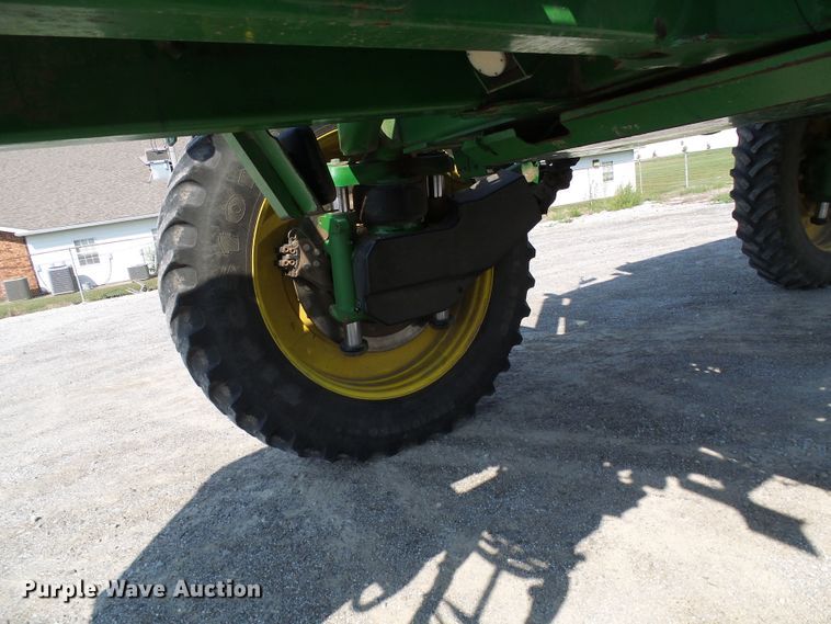 image for item DI0627 2010 John Deere 4930 applicator with New Leader L3030G4 dry spreader bed