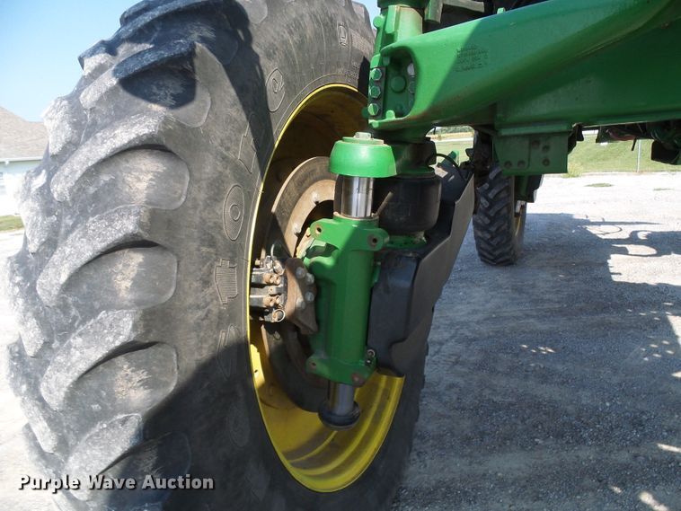 image for item DI0627 2010 John Deere 4930 applicator with New Leader L3030G4 dry spreader bed