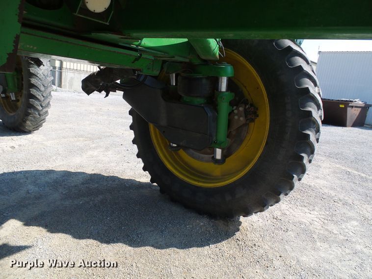 image for item DI0627 2010 John Deere 4930 applicator with New Leader L3030G4 dry spreader bed