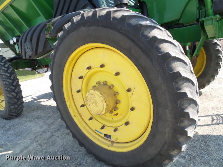 image for item DI0627 2010 John Deere 4930 applicator with New Leader L3030G4 dry spreader bed