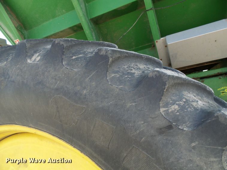 image for item DI0627 2010 John Deere 4930 applicator with New Leader L3030G4 dry spreader bed