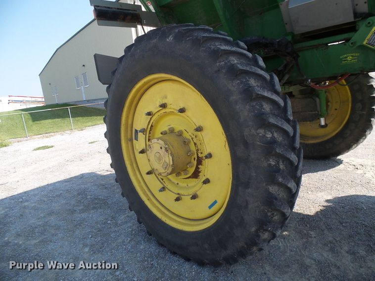 image for item DI0627 2010 John Deere 4930 applicator with New Leader L3030G4 dry spreader bed