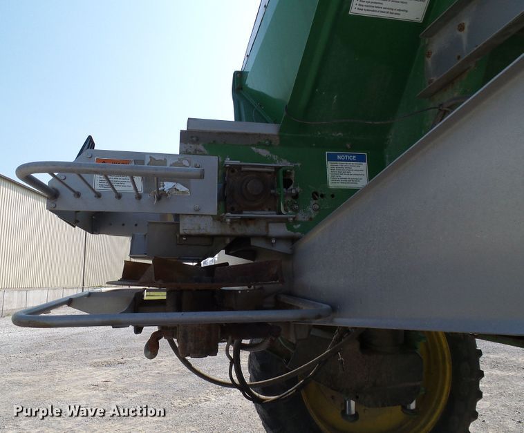 image for item DI0627 2010 John Deere 4930 applicator with New Leader L3030G4 dry spreader bed