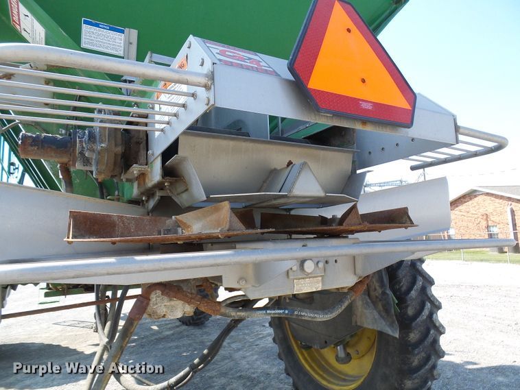 image for item DI0627 2010 John Deere 4930 applicator with New Leader L3030G4 dry spreader bed