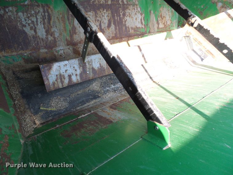 image for item DI0627 2010 John Deere 4930 applicator with New Leader L3030G4 dry spreader bed