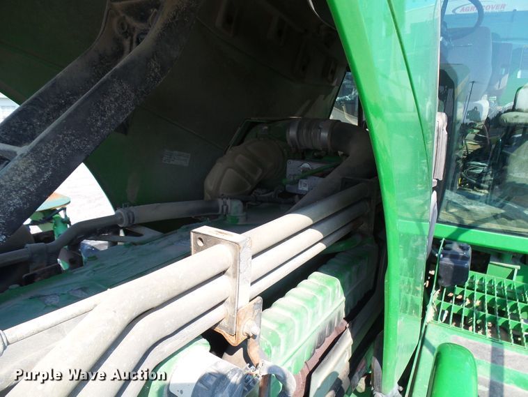 image for item DI0627 2010 John Deere 4930 applicator with New Leader L3030G4 dry spreader bed