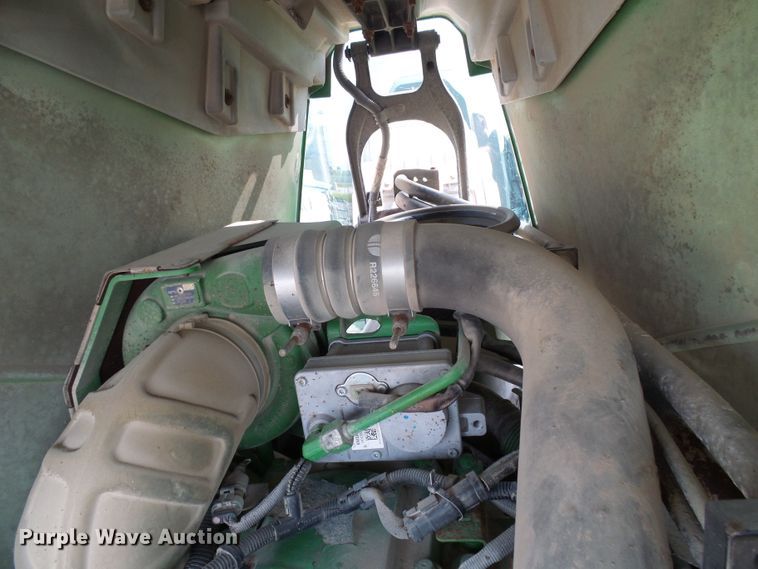 image for item DI0627 2010 John Deere 4930 applicator with New Leader L3030G4 dry spreader bed