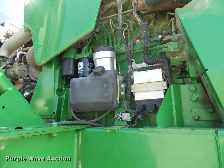 image for item DI0627 2010 John Deere 4930 applicator with New Leader L3030G4 dry spreader bed