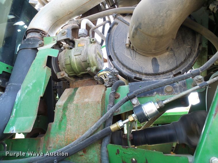 image for item DI0627 2010 John Deere 4930 applicator with New Leader L3030G4 dry spreader bed