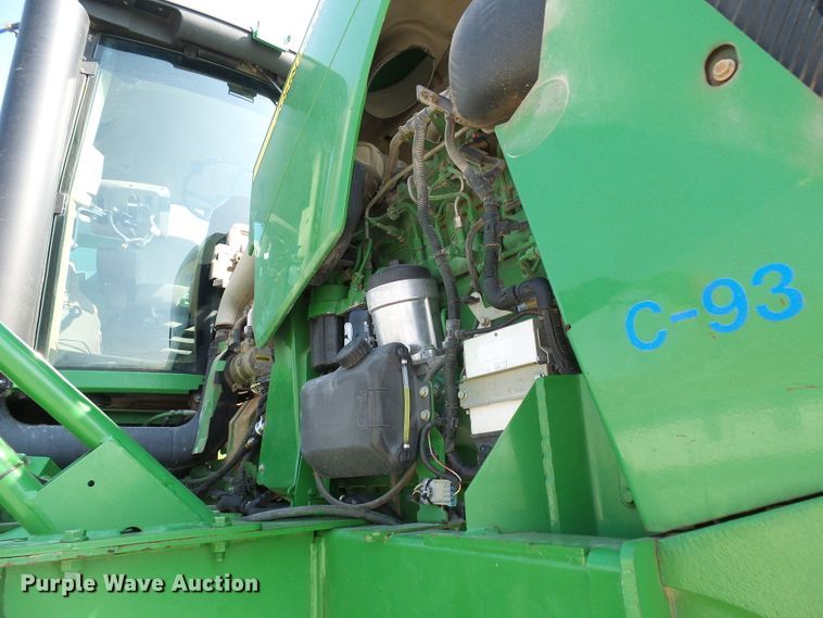 image for item DI0627 2010 John Deere 4930 applicator with New Leader L3030G4 dry spreader bed