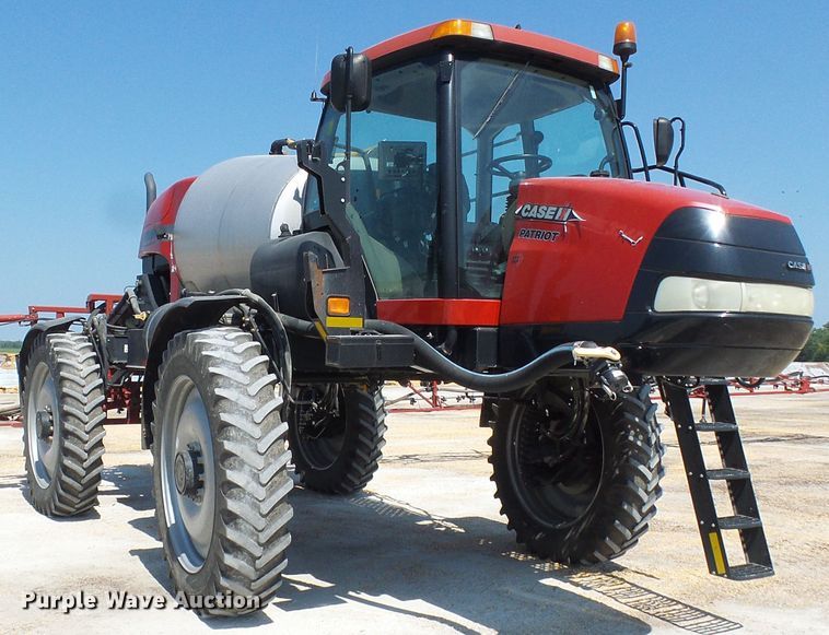 image for item DI0631 2014 Case IH Patriot 3340 sprayer