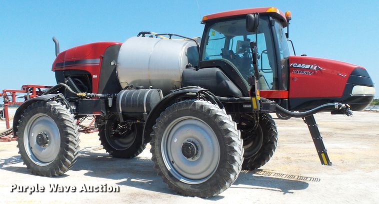image for item DI0631 2014 Case IH Patriot 3340 sprayer