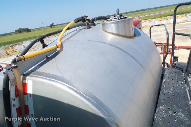 image for item DI0631 2014 Case IH Patriot 3340 sprayer