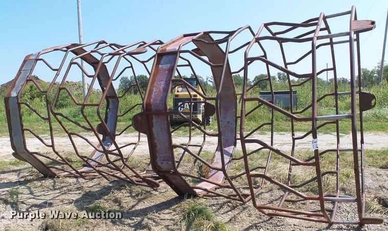 image for item DI0646 (4) hay bale feeders