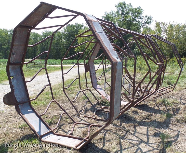 image for item DI0646 (4) hay bale feeders