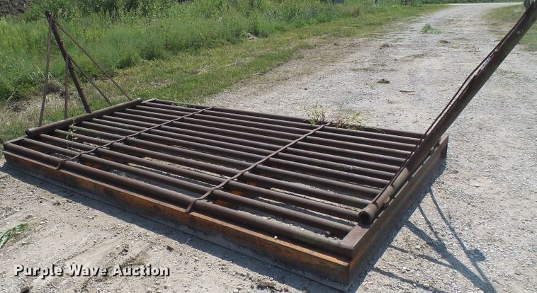 image for item DI0652 Steel cattle guard