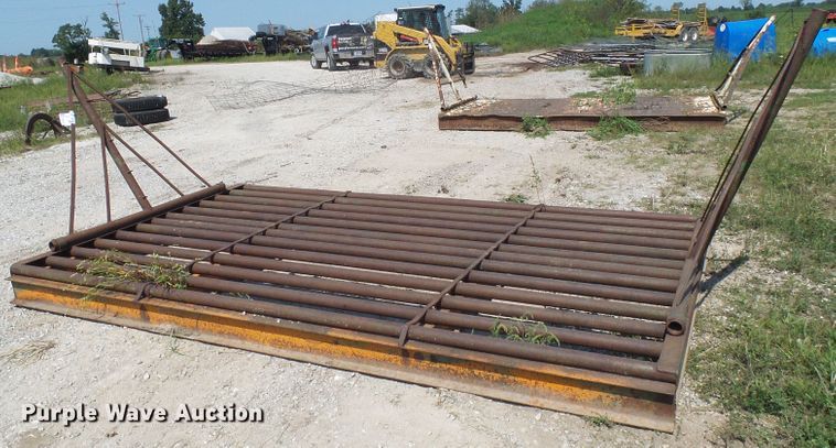 image for item DI0652 Steel cattle guard