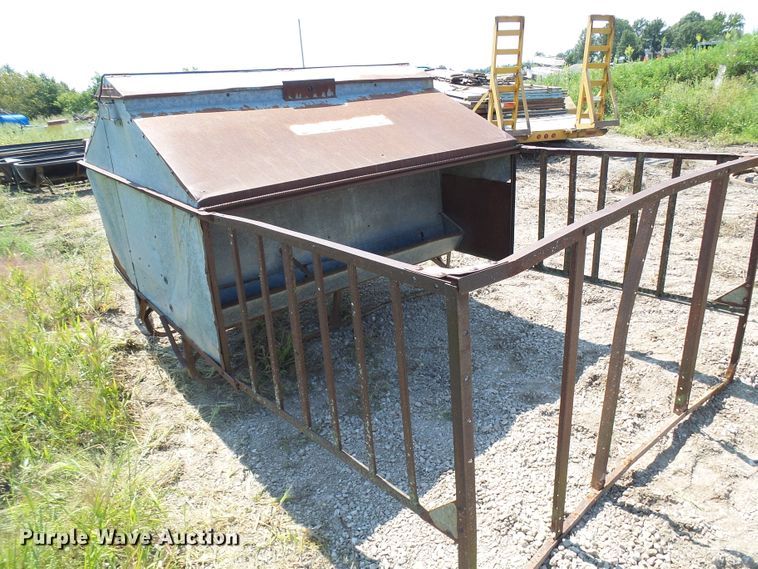 image for item DI0654 Feed bunks