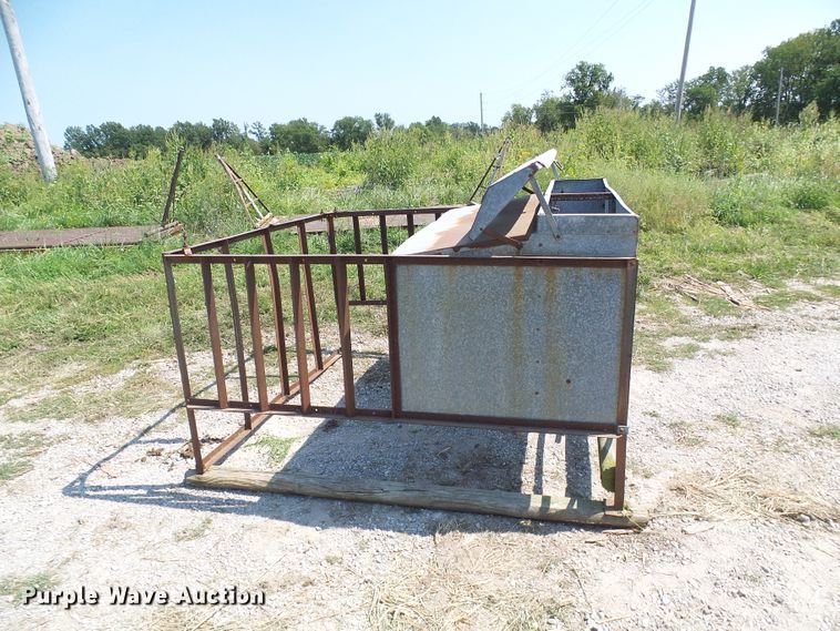 image for item DI0654 Feed bunks