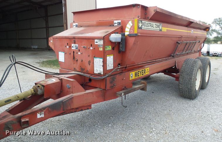 image for item DI0670 Meyer 7200 manure spreader