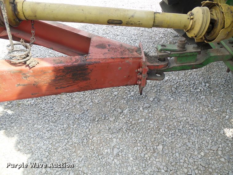 image for item DI0670 Meyer 7200 manure spreader