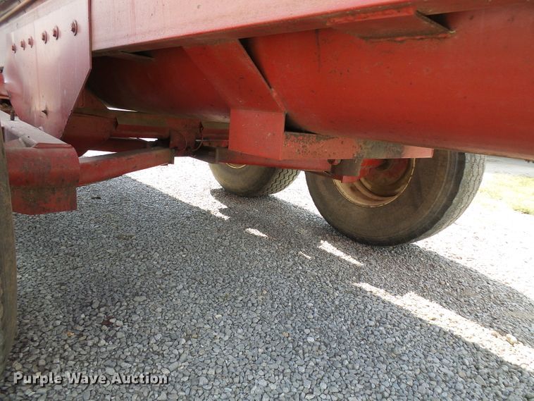 image for item DI0670 Meyer 7200 manure spreader