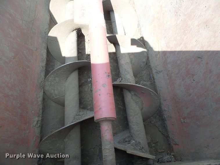 image for item DI0670 Meyer 7200 manure spreader