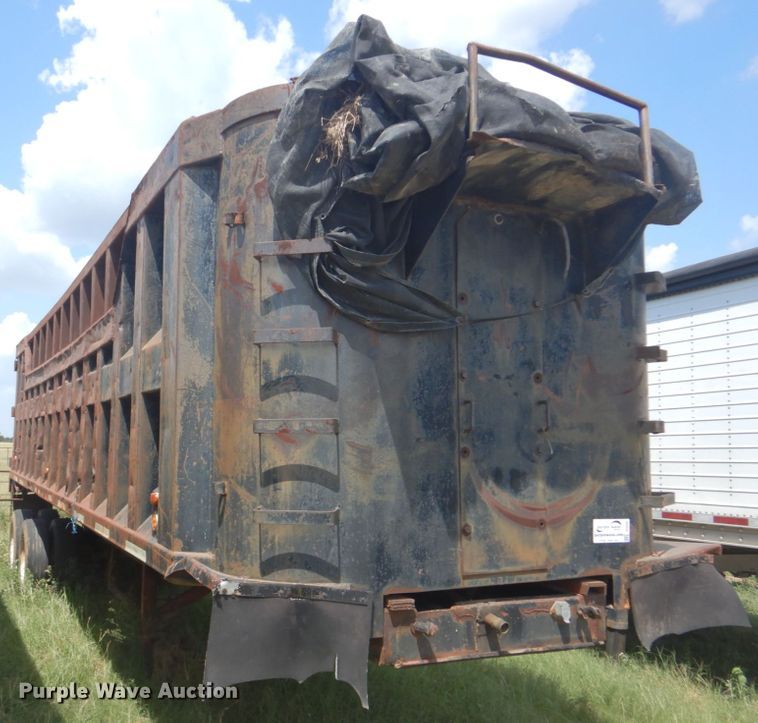 image for item DI2292 1980 Steco end dump trailer