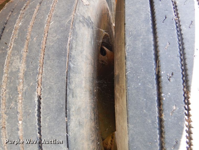 image for item DI2292 1980 Steco end dump trailer