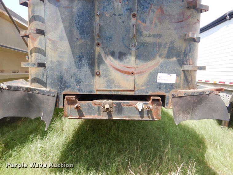 image for item DI2292 1980 Steco end dump trailer